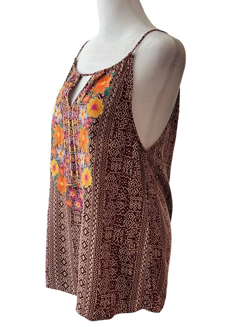 Savanna Jane Embroidered floral boho Tank Top S Floral Aztec Sleeveless Festival - Picture 4 of 7